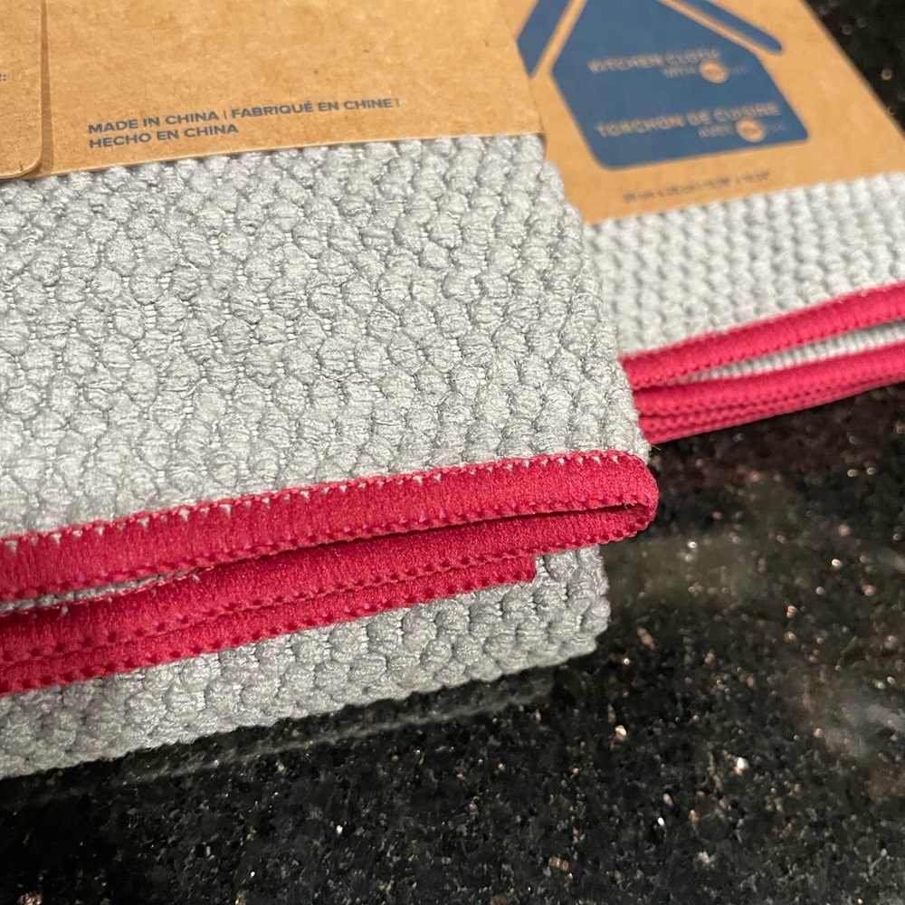NORWEX Diamond Textured Kitchen Towel & Cloth Set Graphite with Pomegranate Trim - Picture 9 of 16